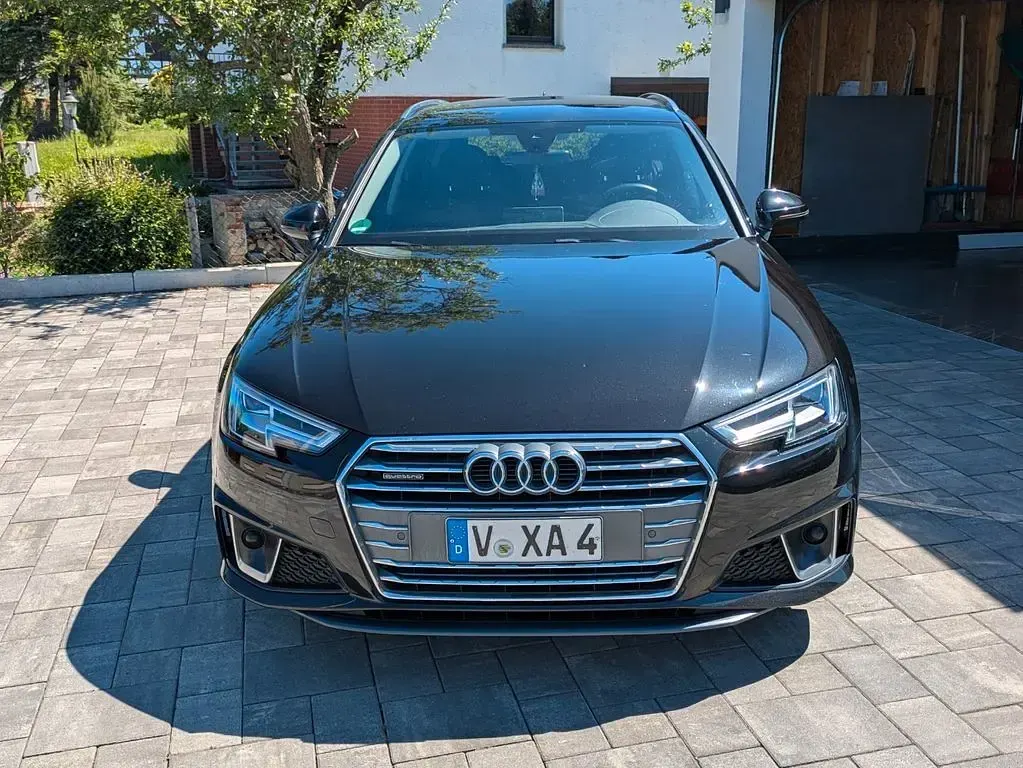 Gebraucht Audi A4 Design 190 PS (139 kW) 2019 Schwarz Kombi