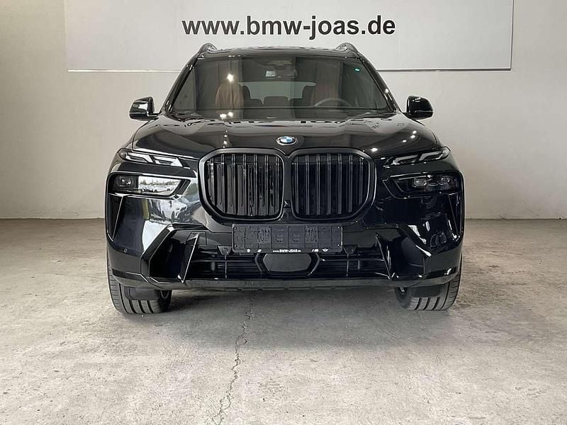 Gebraucht BMW X7 352 PS (258 kW) 2025 Saphirschwarz SUV