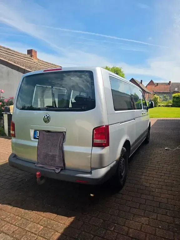 Gebraucht VW Caravelle 131 PS (96 kW) 2006 Silber Van