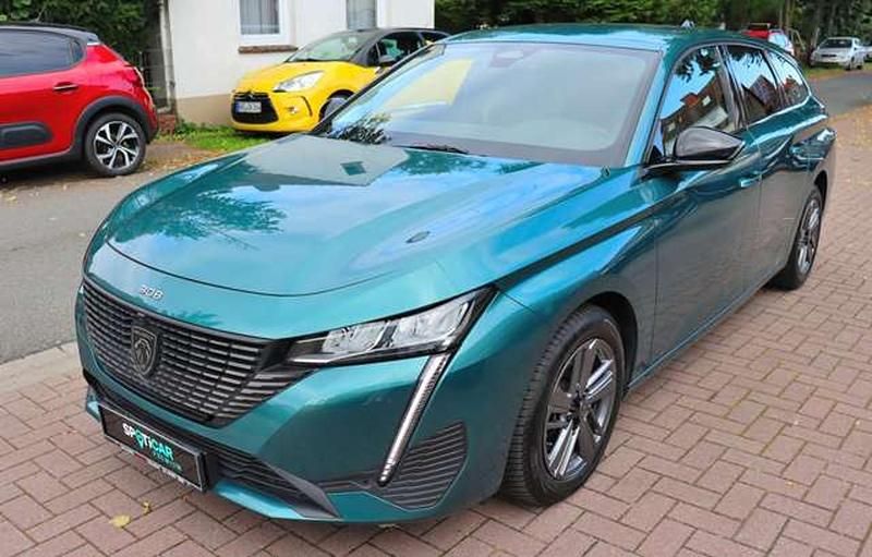 Blau/typ aussenverkleidung met Gebraucht 2024 Peugeot 308 Allure Kombi | 21.840 € (Superpreis) - Bild 1/1
