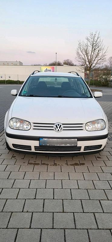 Gebraucht VW Golf IV 101 PS (74 kW) 1999 Weiß Kombi