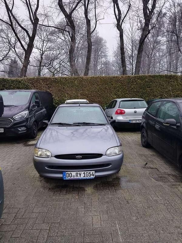 Gebraucht Ford Escort 75 PS (55 kW) 1996 Grau Coupé