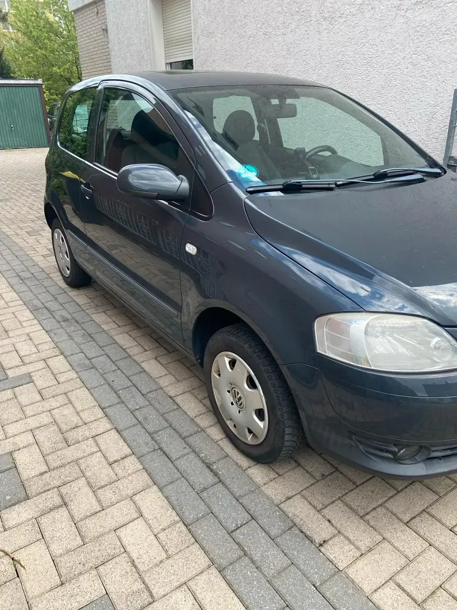 Gebraucht VW Fox 54 PS (39 kW) 2006 Grau Kleinwagen