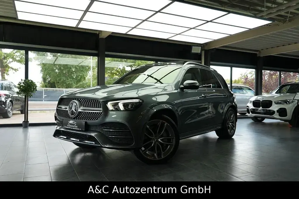 Gebraucht Mercedes GLE400 AMG line 330 PS (242 kW) 2019 Selenitgrau metallic SUV