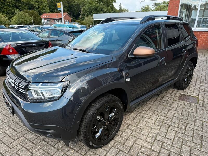 Grau Gebraucht 2024 Dacia Duster Extreme SUV | 21.990 € (Guter Preis) - Bild 1/4