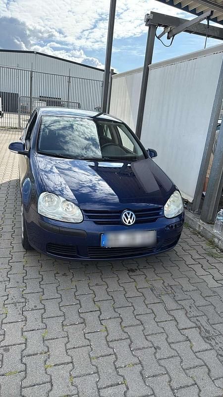 Blau Gebraucht 2005 VW Golf IV Kleinwagen | 1.250 € (Guter Preis) - Bild 1/4
