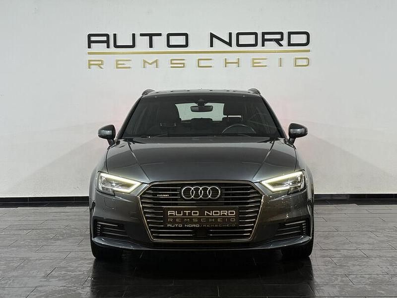 Gebraucht Audi A3 e-tron S-Line 102 PS (75 kW) 2020 Grau Kleinwagen