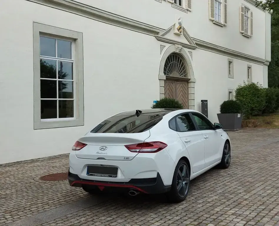Gebraucht Hyundai i30 N Line 160 PS (117 kW) 2023 Weiß Limousine