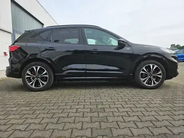 Gebraucht Ford Kuga ST-Line X 225 PS (165 kW) 2022 Agate black metallic (schwarz) SUV