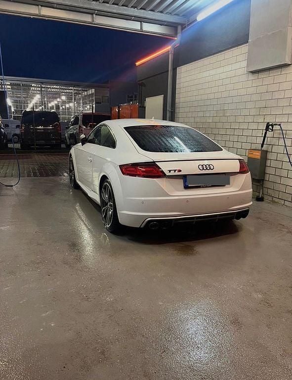 Gebraucht Audi TTS Ambiente 310 PS (228 kW) 2015 Weiß Coupé