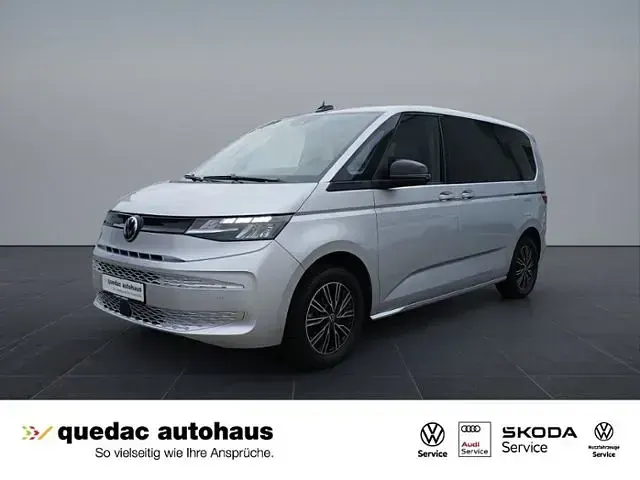 Gebraucht VW T7 150 PS (110 kW) 2024 Silber Van