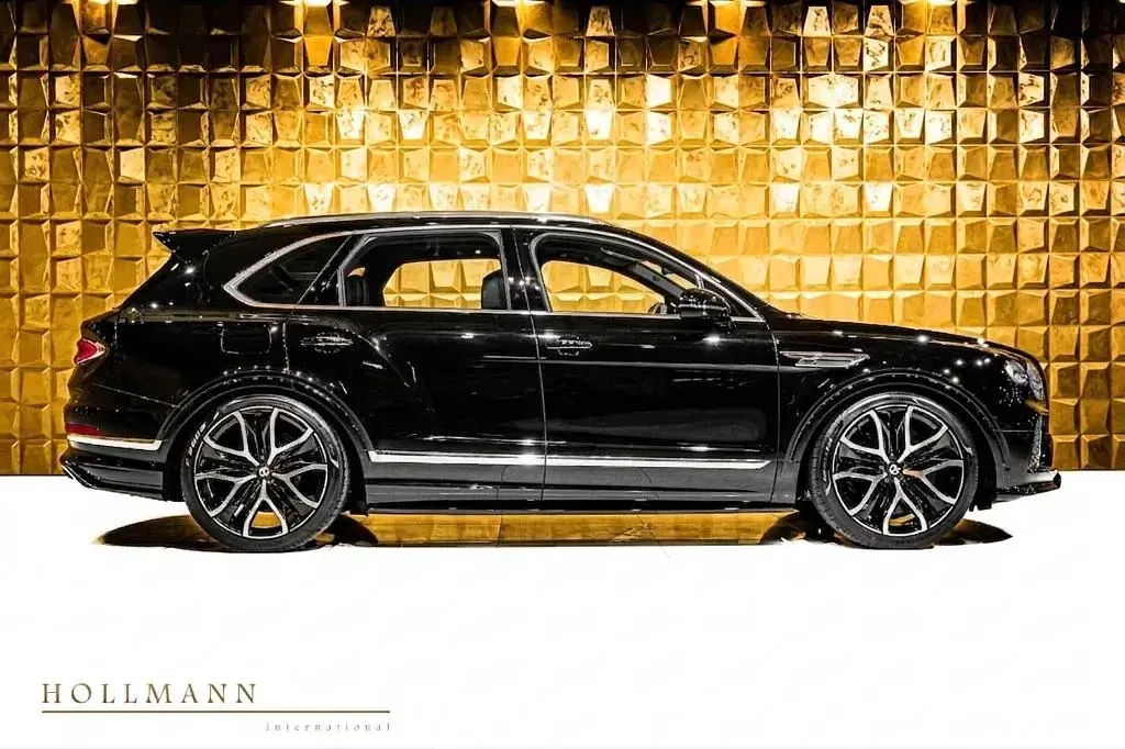Ny Bentley Bentayga 650 HK (478 kW) 2026 Sort SUV