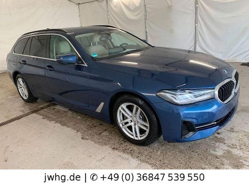 Gebraucht BMW 530 286 PS (210 kW) 2021 Phytonicblau (metallic) Kombi