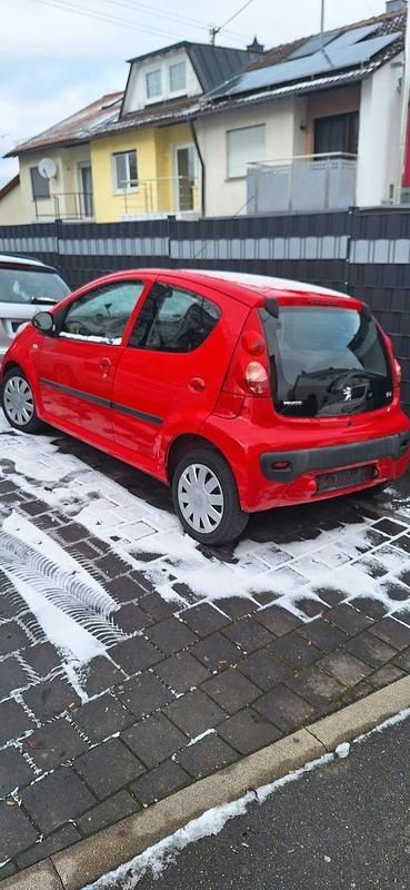 Rot Gebraucht 2006 Peugeot 107 Filou Kleinwagen | 1.900 € (Guter Preis) - Bild 1/3