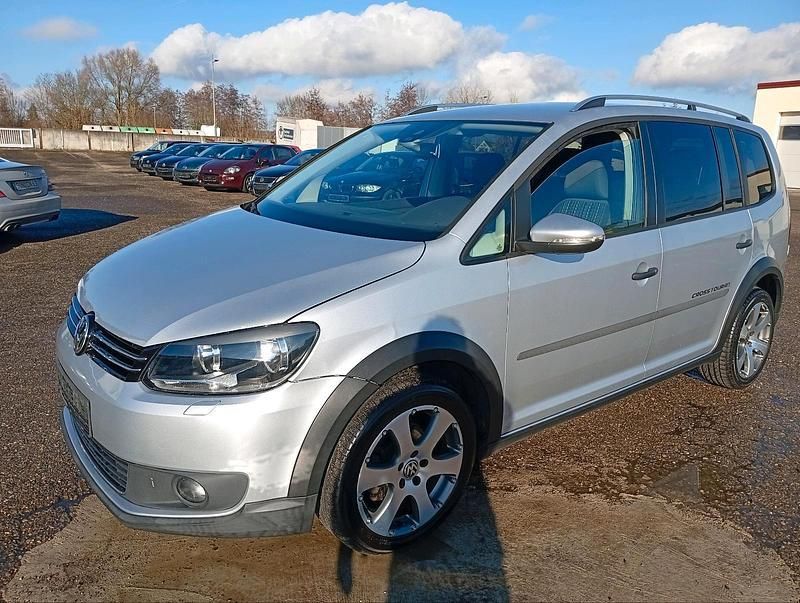Silber Gebraucht 2012 VW Touran Cross Van / Kleinbus | 7.290 € (Fairer Preis) - Bild 1/4