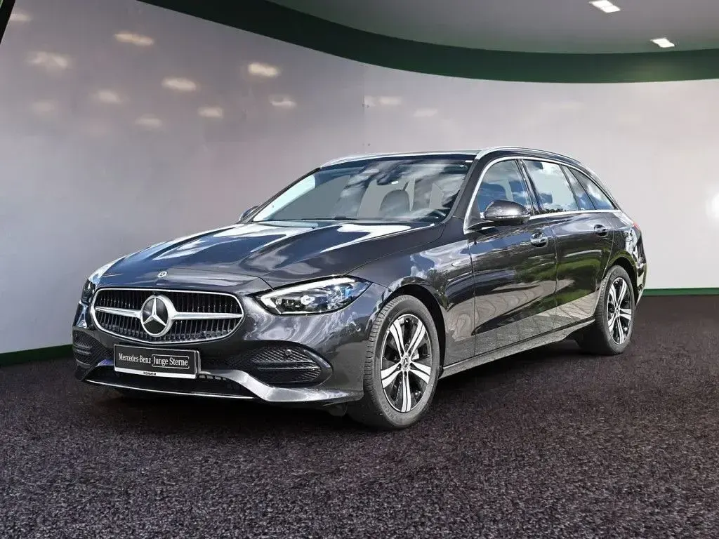 Gebraucht Mercedes C300e Avantgarde 313 PS (230 kW) 2025 Grau Limousine
