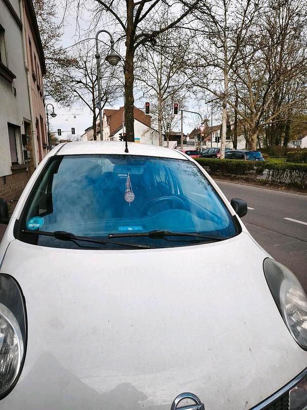 Gebraucht Nissan Micra 58 PS (42 kW) 2010 Weiß Kleinwagen