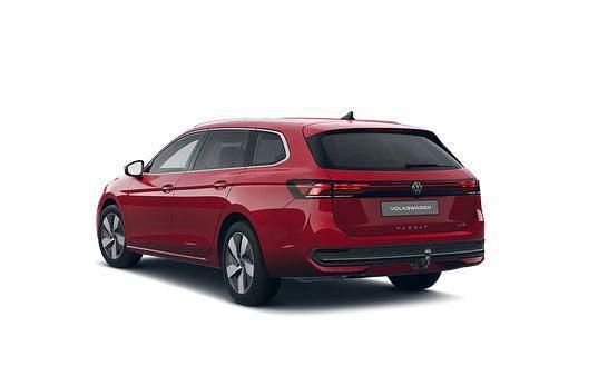 Gebraucht VW Passat Business 150 PS (110 kW) 2025 Chilirot Kombi