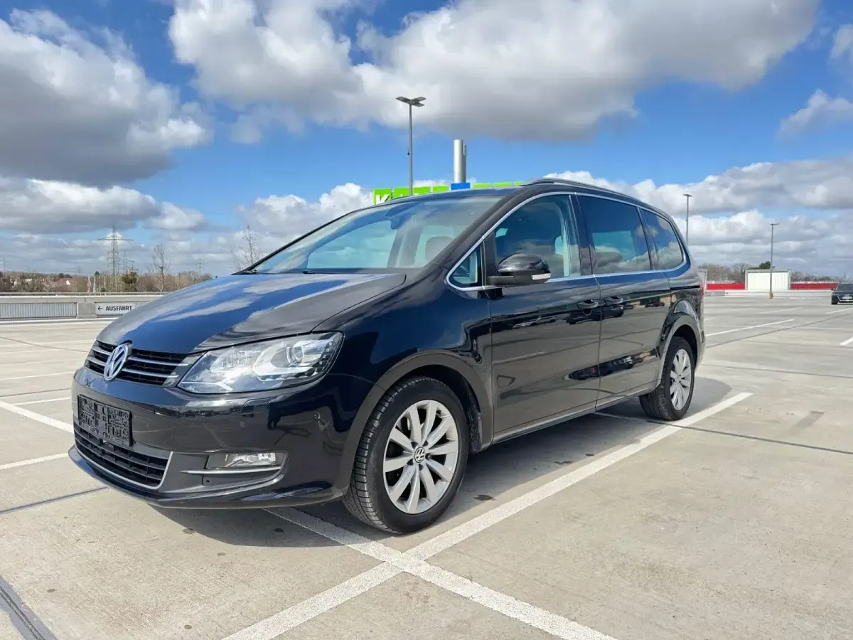 Gebraucht VW Sharan Highline 140 PS (102 kW) 2015 Schwarz Van / Kleinbus