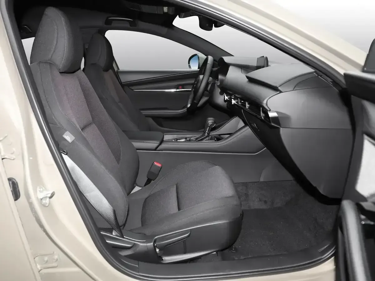Gebraucht Mazda 3 Exclusive 140 PS (102 kW) 2026 Zircon sand Limousine