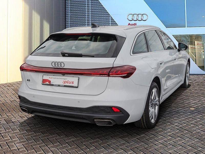 Gebraucht Audi A5 Ambiente 150 PS (110 kW) 2025 Gletscherweiß metallic Coupé