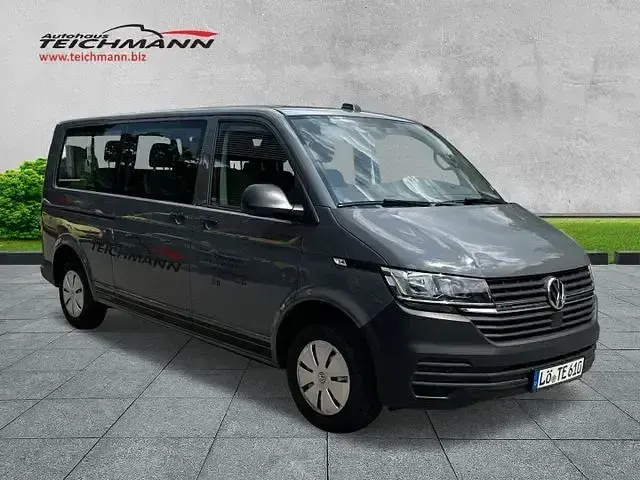 Gebraucht VW T6.1 150 PS (110 kW) 2023 Pure grey Van