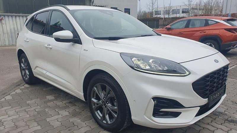 Gebraucht Ford Kuga ST-Line X 150 PS (110 kW) 2020 Weiß SUV