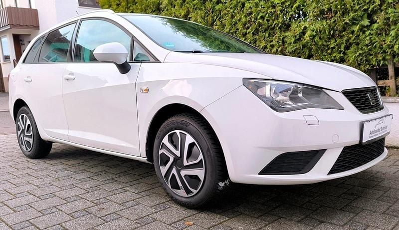 Weiß Gebraucht 2015 Seat Ibiza ST Kombi | 9.500 € (Fairer Preis) - Bild 1/4