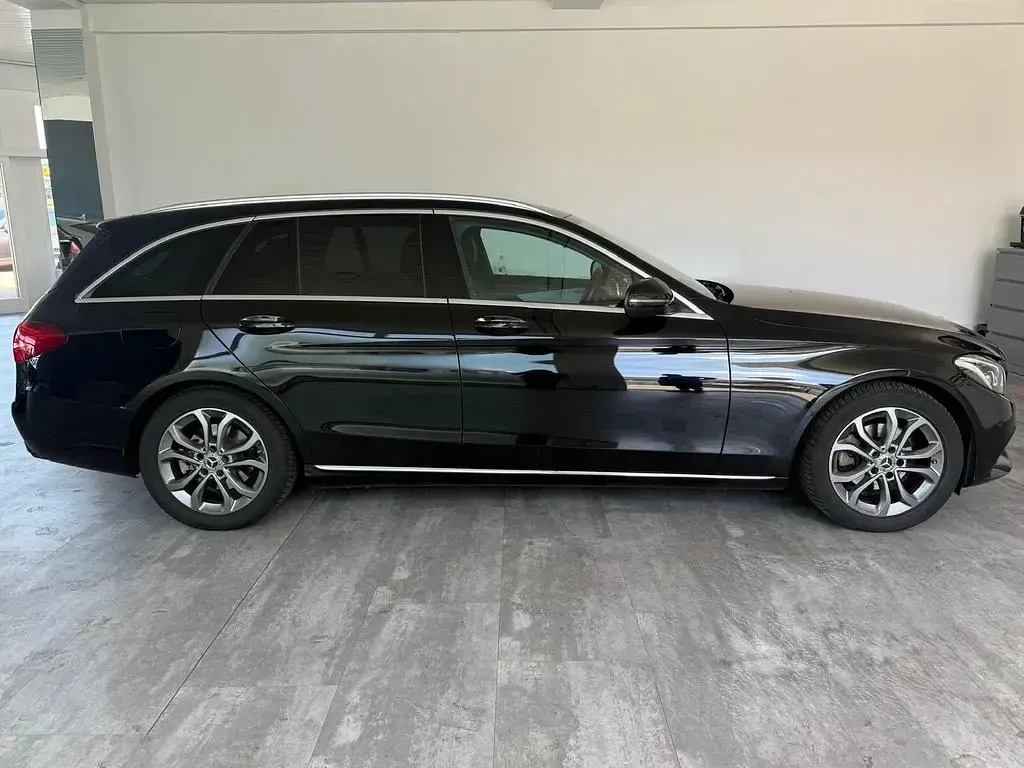 Gebraucht Mercedes C180 156 PS (114 kW) 2017 Schwarz Kombi