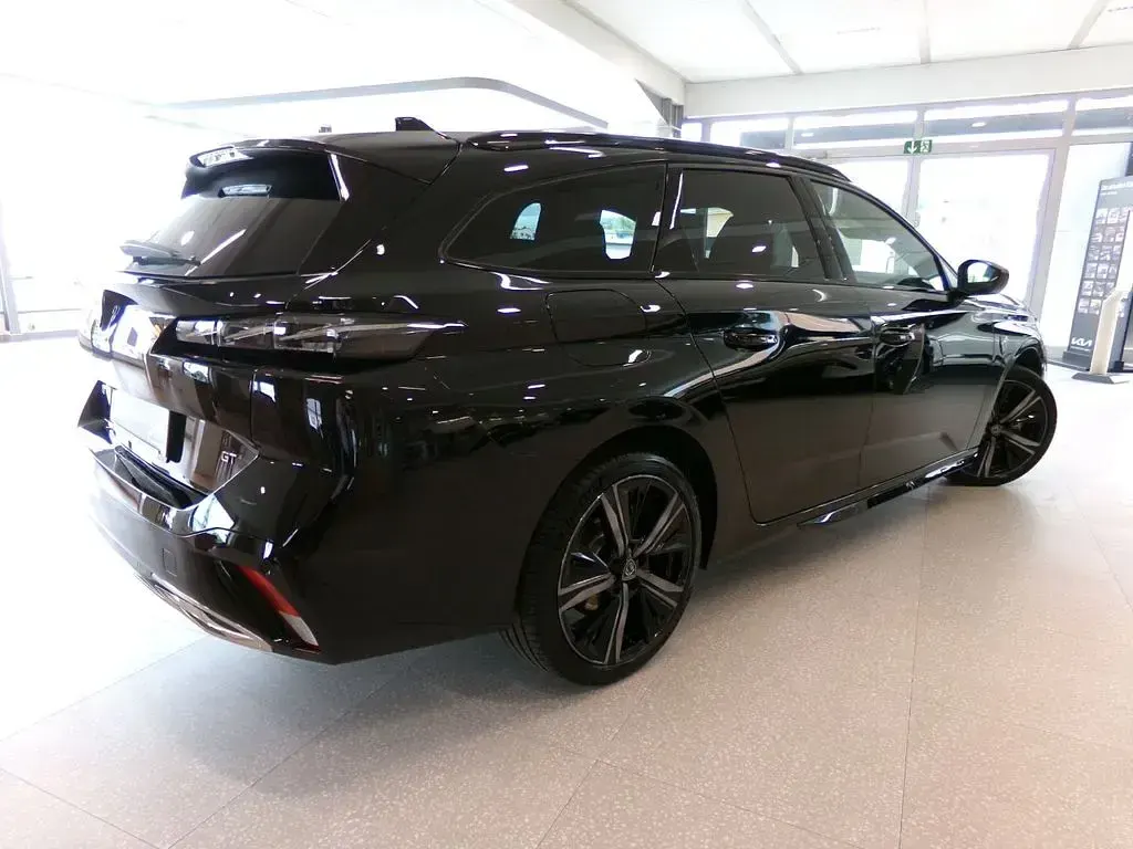 Gebraucht Peugeot 308 SW GT 131 PS (96 kW) 2024 Schwarz Kombi