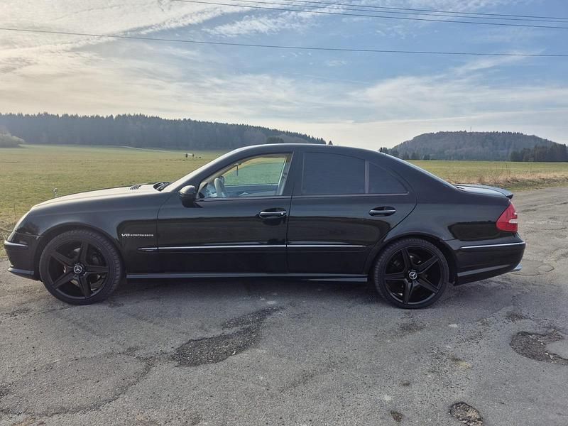 Gebraucht Mercedes E500 306 PS (225 kW) 2002 Schwarz Limousine
