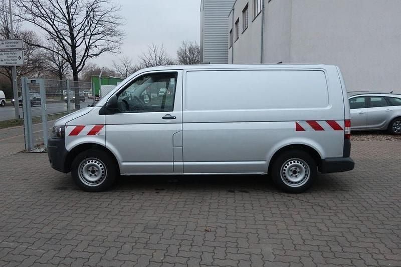 Gebraucht VW T5 140 PS (102 kW) 2012 Silber Van