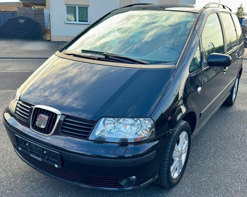 Schwarz Gebraucht 2008 Seat Alhambra Van / Kleinbus | 2.150 € (Superpreis) - Bild 1/4
