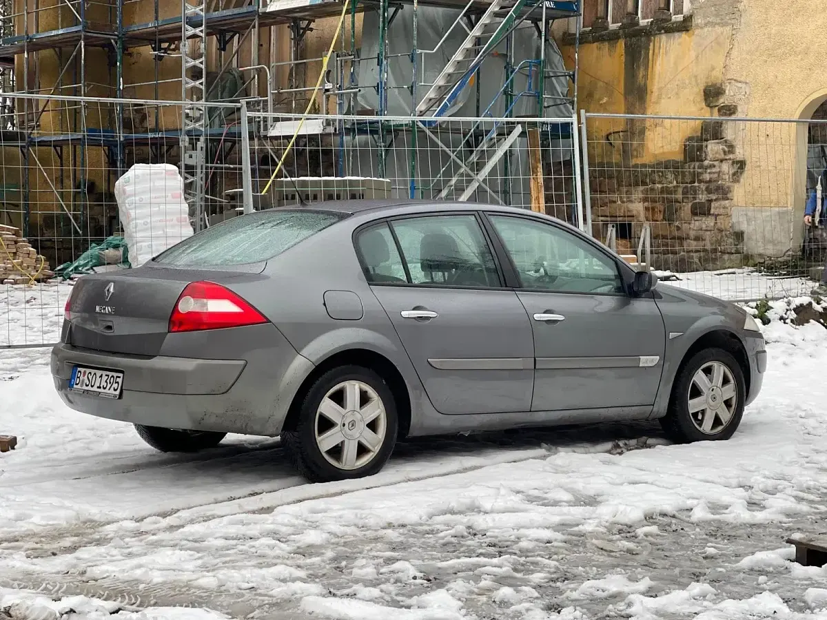 Gebraucht Renault Mégane 110 PS (80 kW) 2006 Grau Limousine