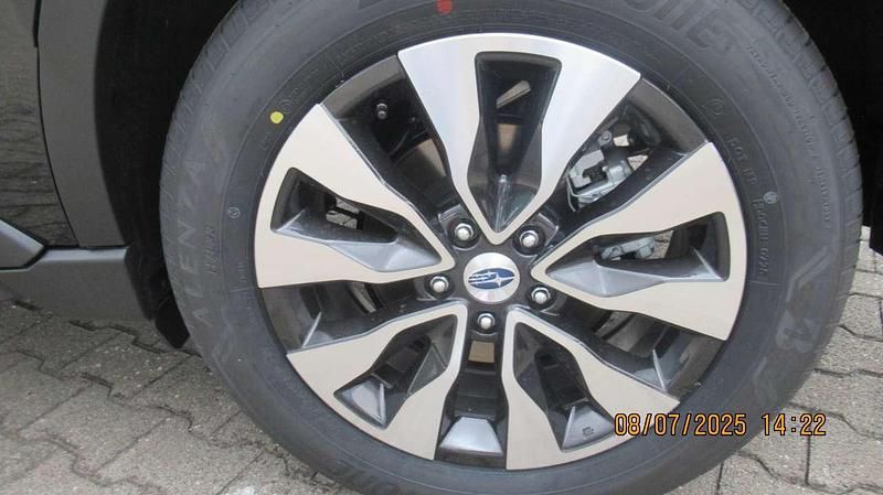 Neu Subaru Outback Platinum 169 PS (124 kW) 2025 Crystal black SUV