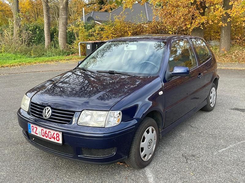 Blau Gebraucht 2001 VW Polo S Kleinwagen | 800 € (Fairer Preis) - Bild 1/4