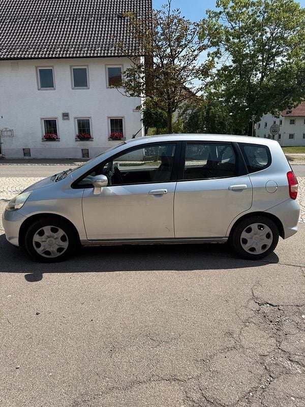 Grau Gebraucht 2007 Honda Jazz Kleinwagen | 2.500 € - Bild 1/4