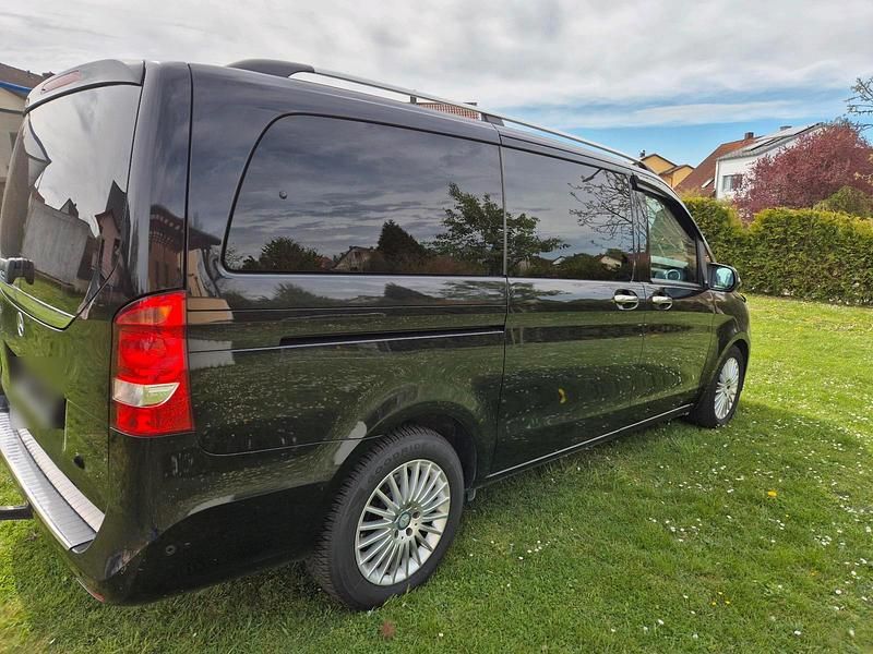 Gebraucht Mercedes V250 190 PS (139 kW) 2016 Schwarz Van / Kleinbus