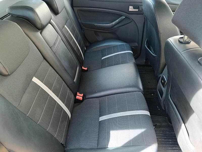 Gebraucht Ford Kuga 136 PS (100 kW) 2010 SUV