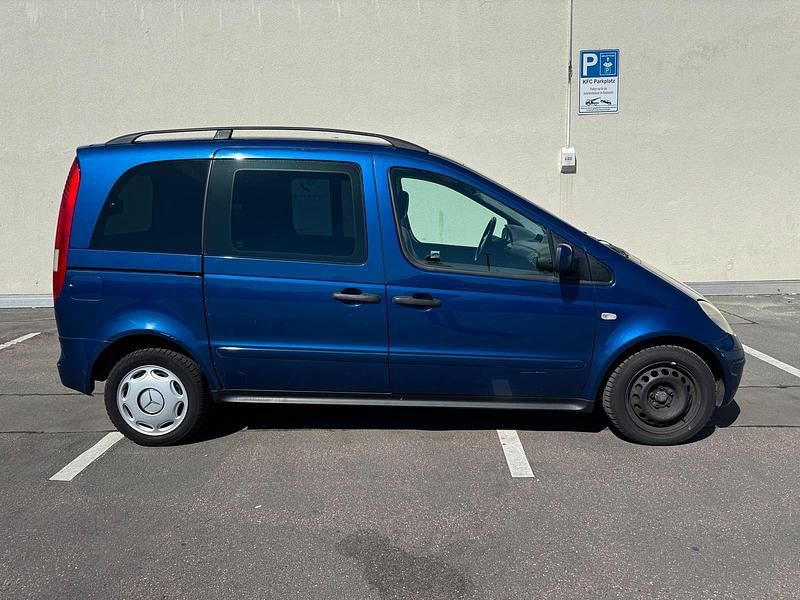 Gebraucht Mercedes Vaneo 92 PS (67 kW) 2005 Blau Van / Kleinbus