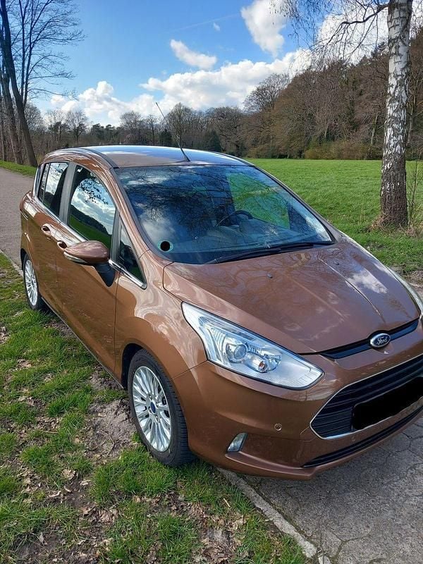 Gebraucht Ford B-MAX Titanium 101 PS (74 kW) 2014 Braun Van / Kleinbus