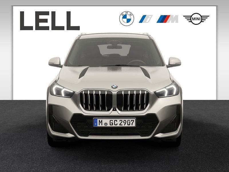 Neu BMW X1 M Sport 211 PS (155 kW) 2026 Grau SUV