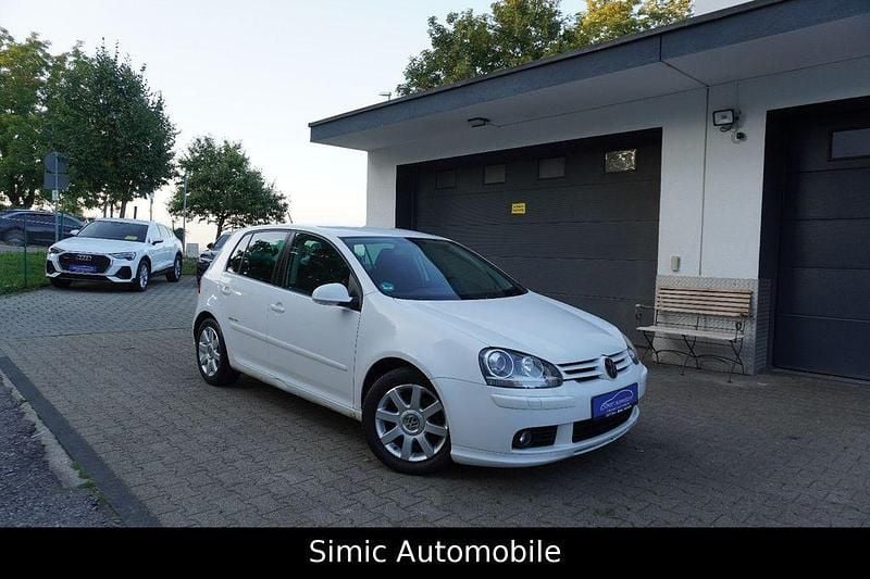 Weiß Gebraucht 2008 VW Golf VI United Limousine | 2.550 € (Guter Preis) - Bild 1/4