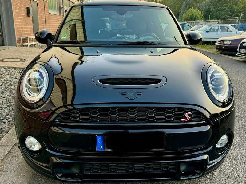 Schwarz Gebraucht 2019 Mini Cooper S Kleinwagen | 20.599 € (Etwas zu teuer) - Bild 1/4