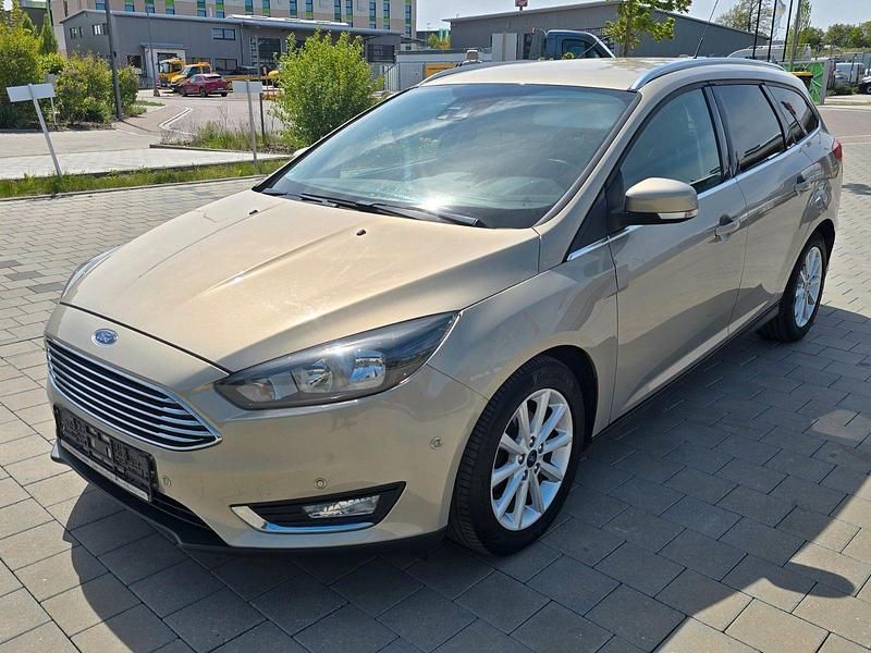 Occasion Ford Focus Titanium 120 ch (88 kW) 2015 Argent Break