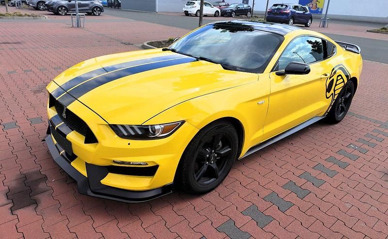 Gelb Gebraucht 2017 Ford Mustang GT Coupé | 26.500 € - Bild 1/4