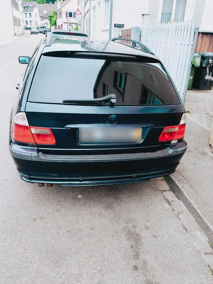 Gebraucht BMW 330 204 PS (150 kW) 2004 Blau Kombi