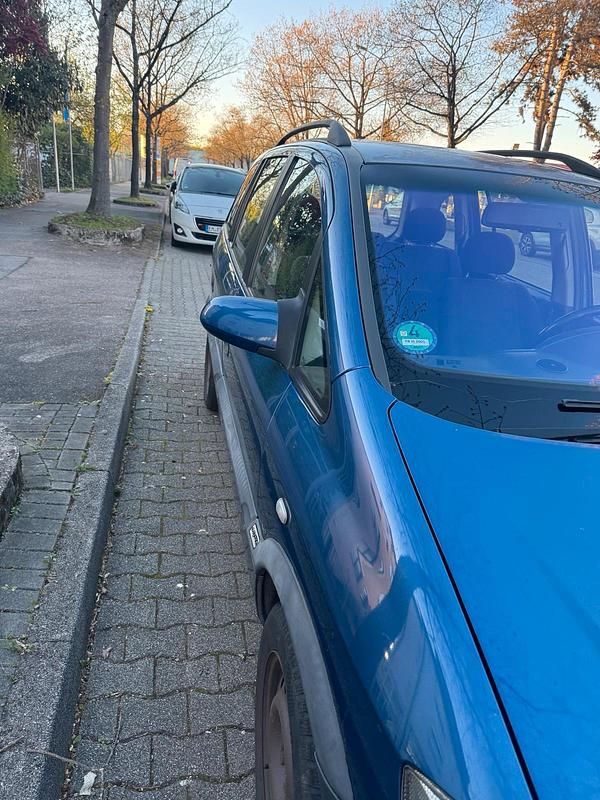 Gebraucht Opel Zafira 125 PS (91 kW) 2002 Blau Van / Kleinbus