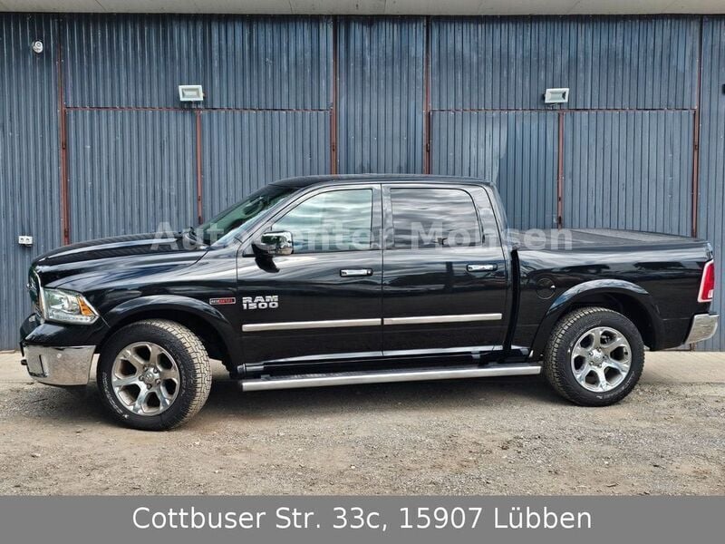 Schwarz Gebraucht 2016 Dodge Ram Abholung | 32.999 € (Teuer) - Bild 1/4