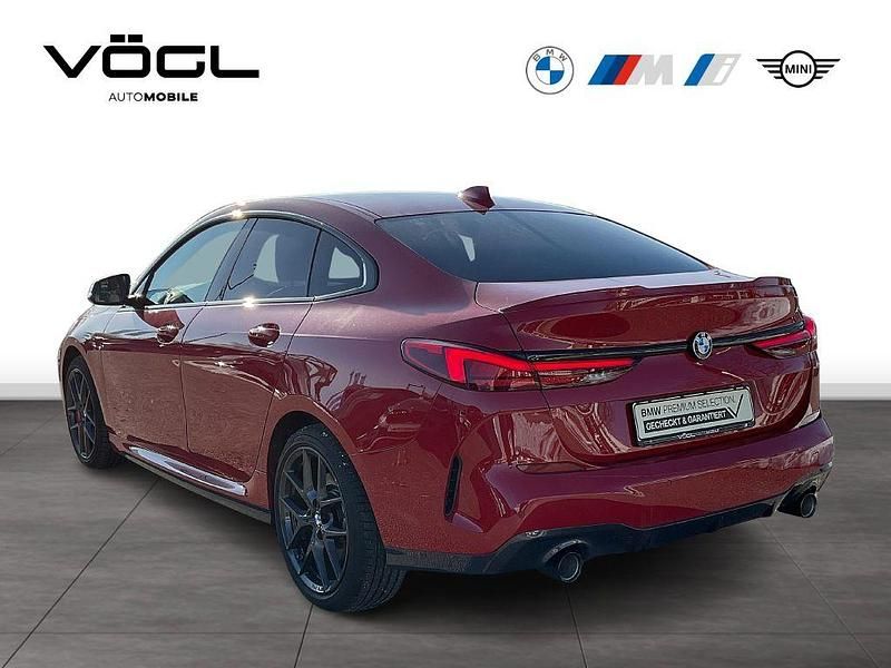 Gebraucht BMW 220 Performance 190 PS (139 kW) 2022 Melbourne red Coupé
